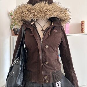 Vintage Hollister Brown fur lined bomber jacket:Labeled size:M